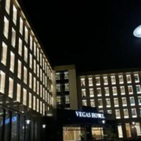 Vegas Hotel - Nay Pyi Taw Naypyidaw Eksteriør bilde