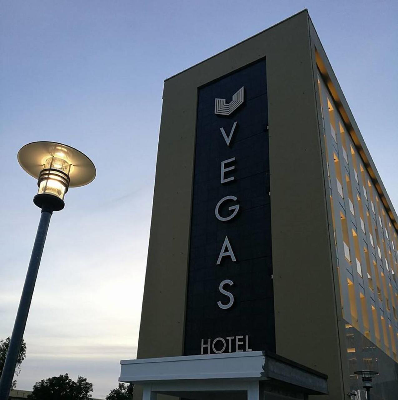 Vegas Hotel - Nay Pyi Taw Naypyidaw Eksteriør bilde